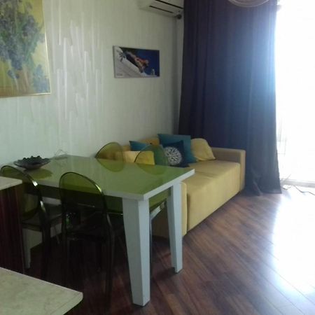 Apartment On Kobaladze Str 2 Batumi Ngoại thất bức ảnh